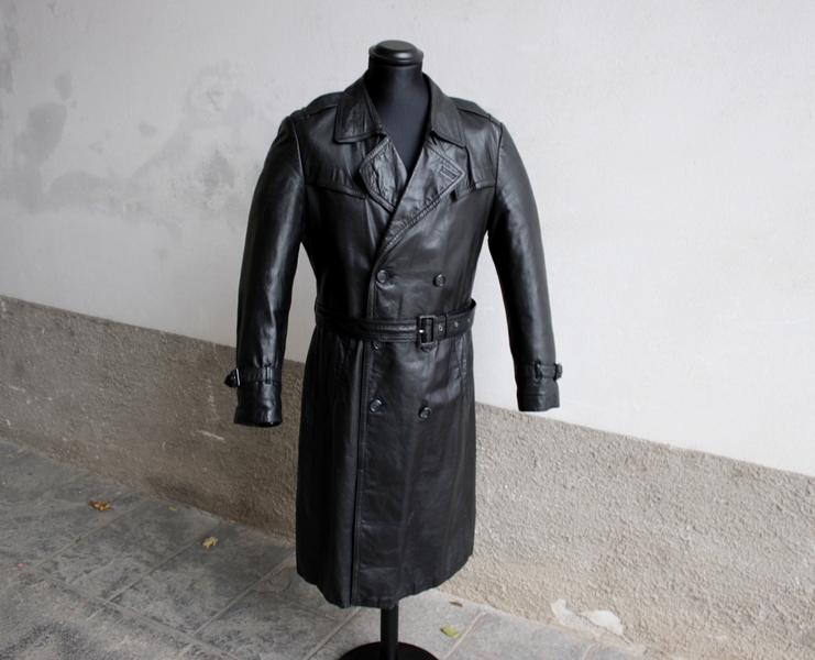 Trench pelle nero vintage doppiopetto anni 70 tagl