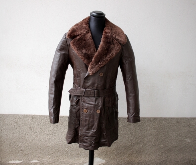 Trench pelle marrone vintage con collo in montone 