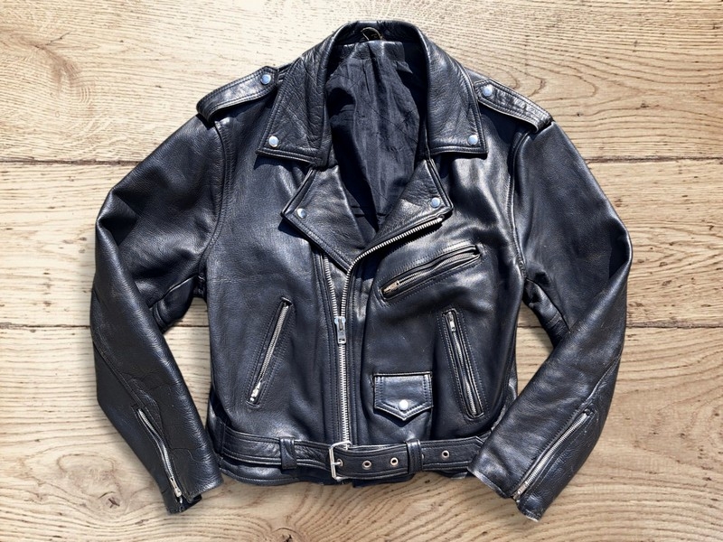 Biker vintage leather jacket size M men